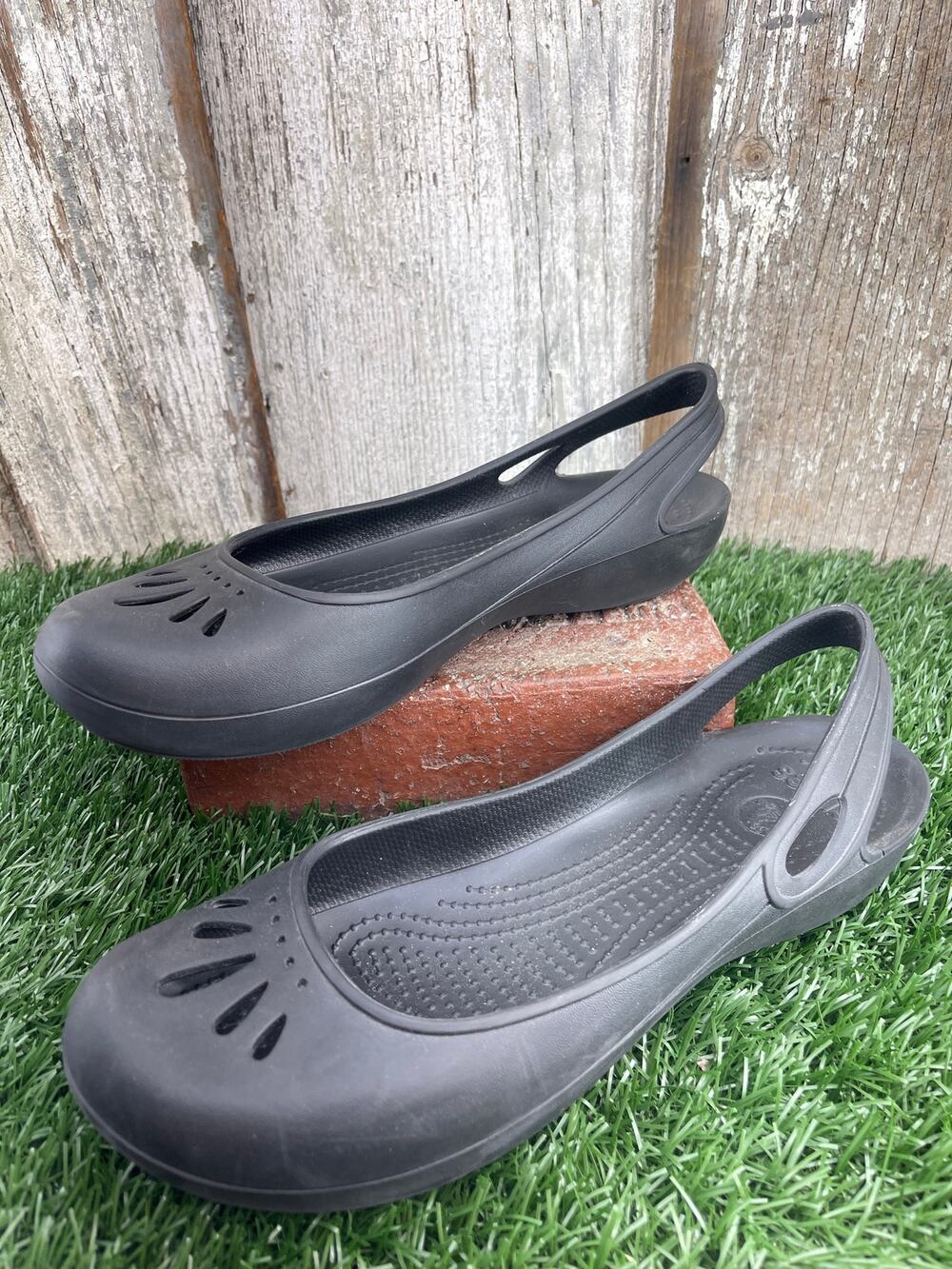 Crocs Women's Thea Black Slingback Ballet Flats Eyelets Women's 10